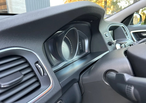 Volvo S60 cena 63000 przebieg: 106500, rok produkcji 2016 z Dobra małe 172